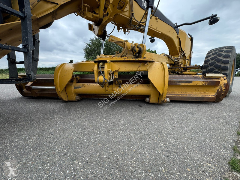 Niveladora Caterpillar