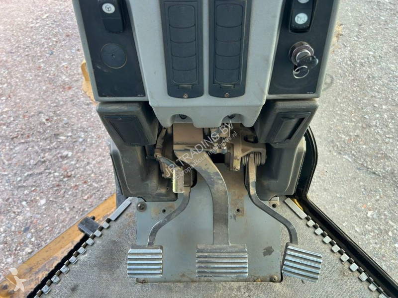 Vägskrapa Caterpillar (CE Certified)