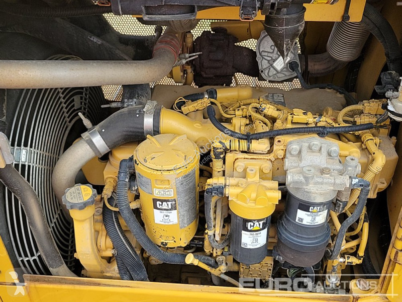Grader Caterpillar LGP