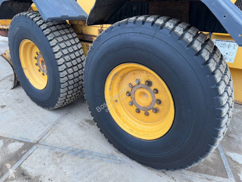 Grader Volvo - 4.27 Meter Blade / EPA Certified