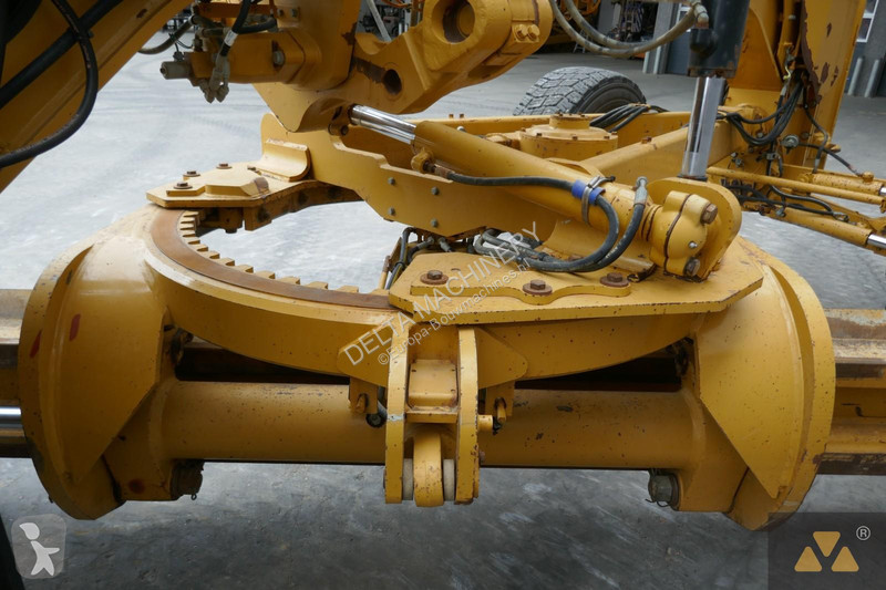 Grejder Caterpillar 14M