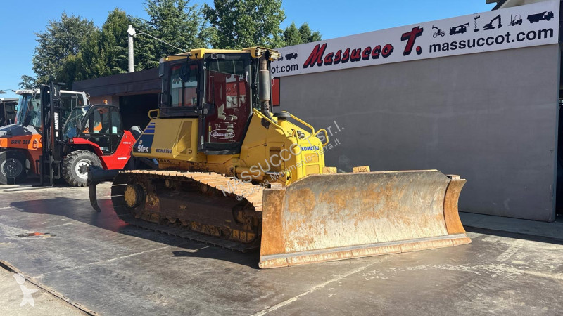 ممهدة طرق Komatsu D51PX-22