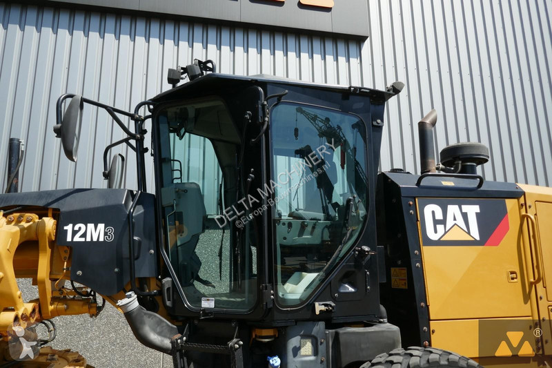 Grejder Caterpillar 12M3
