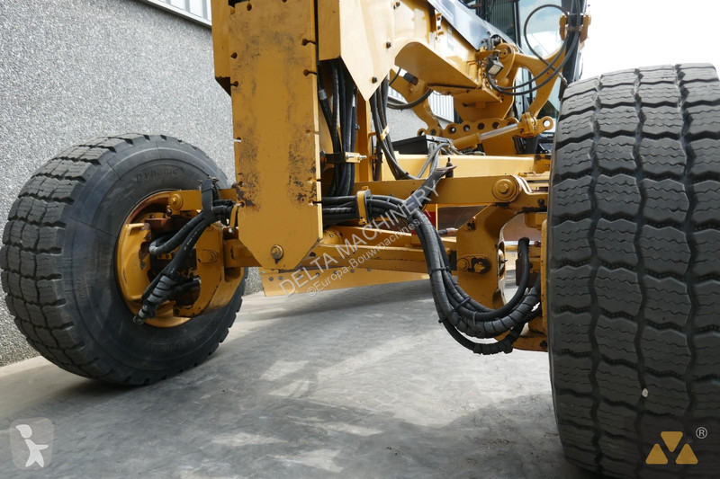 Grejder Caterpillar 140M