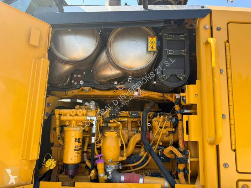 ممهدة طرق Caterpillar 12M3 AWD