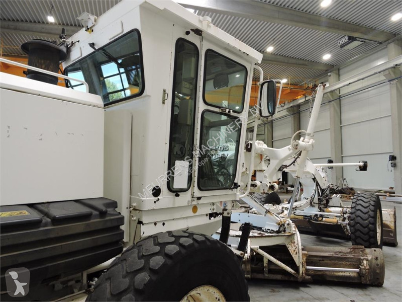 Grejder Caterpillar 12H
