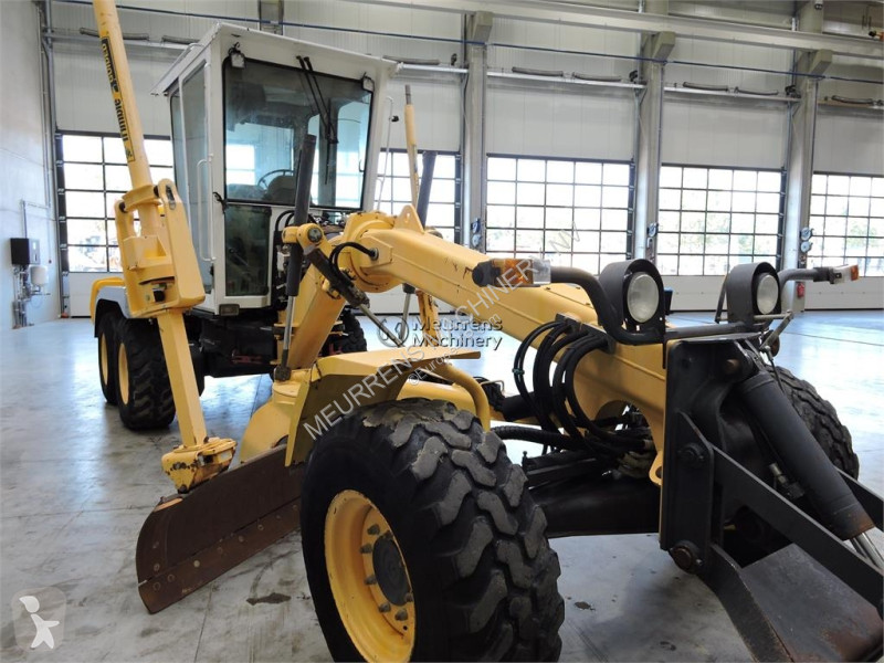Planeringshøvl New Holland F106.6A