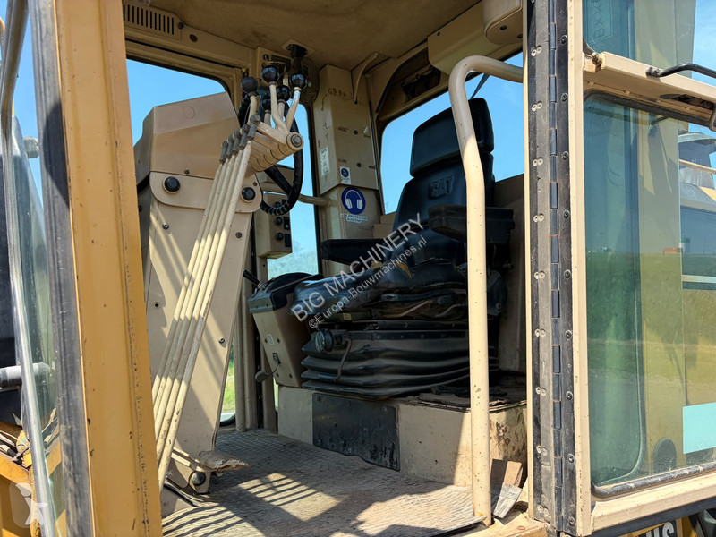Caterpillar  grader