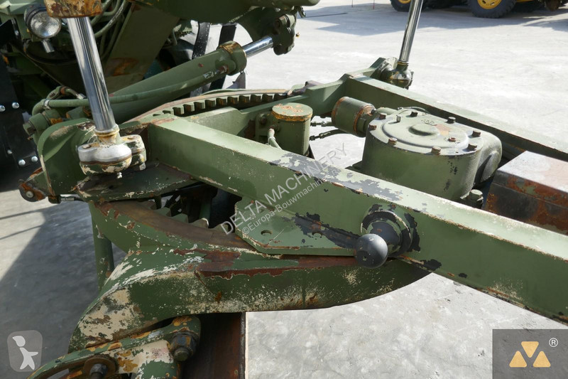 Грейдер Caterpillar Ex-army