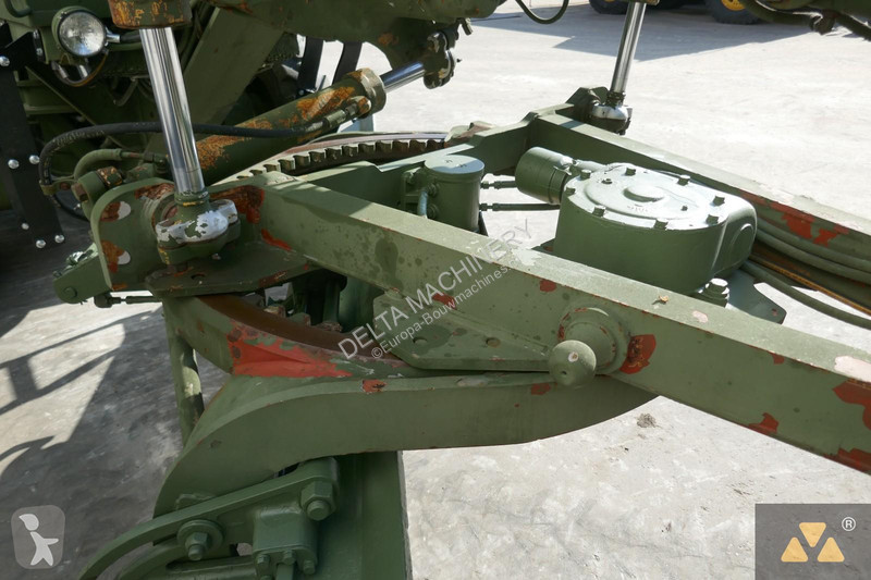 Грейдер Caterpillar Ex-army