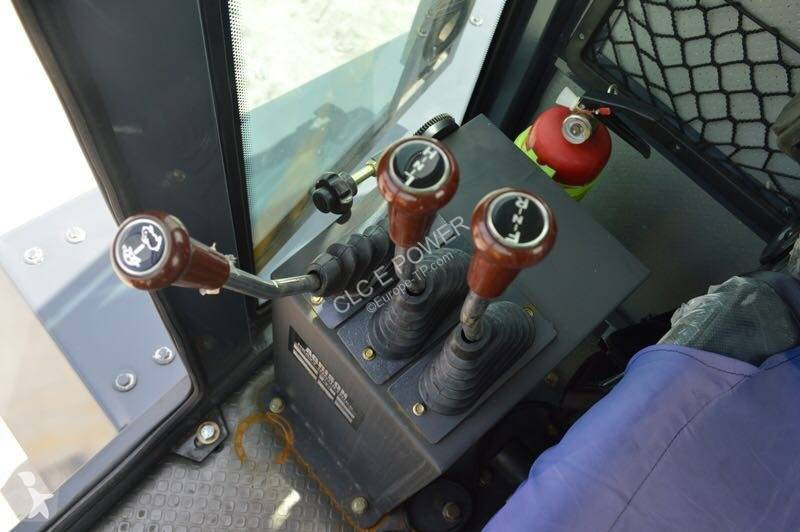 Niveladora CLC CLC G 130