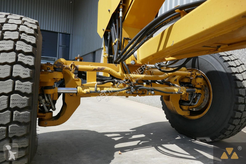 Niveladora Caterpillar AWD