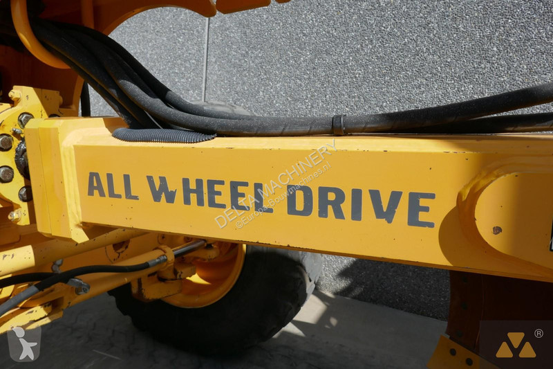Grader Volvo AWD