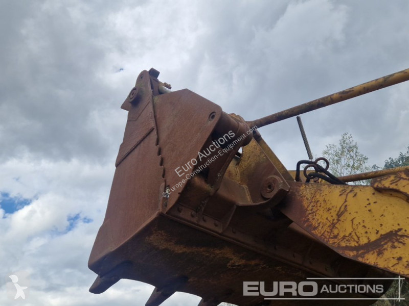 Grader Komatsu -18