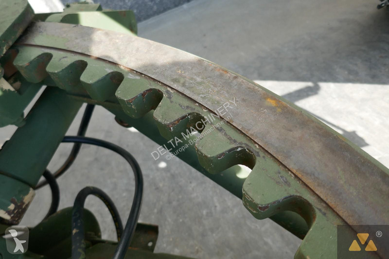 Grejder Caterpillar Ex-army
