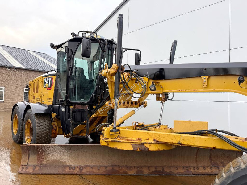 Grejder Caterpillar VHP 6x6 AWH - 4.88m Blade