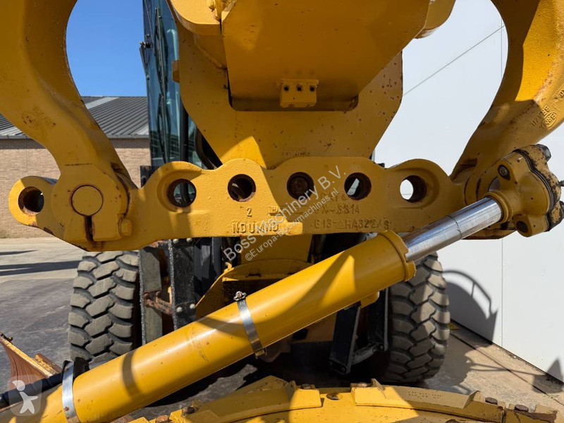 Grejder Caterpillar 160M AWD - 3 Tine Ripper /...