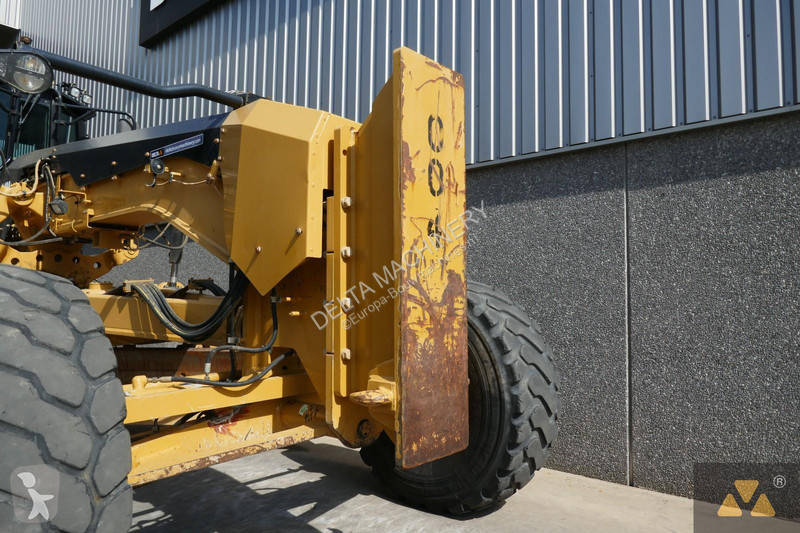 Niveladora Caterpillar