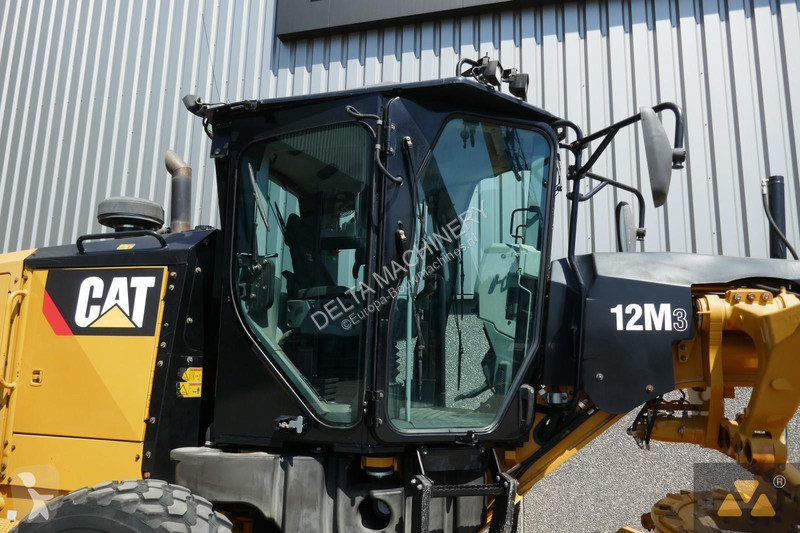 Grejder Caterpillar 12M3