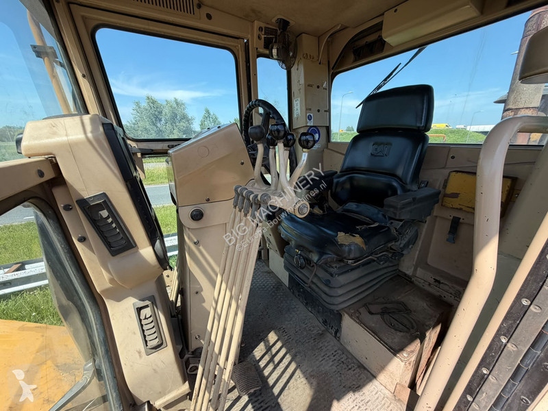Caterpillar  grader