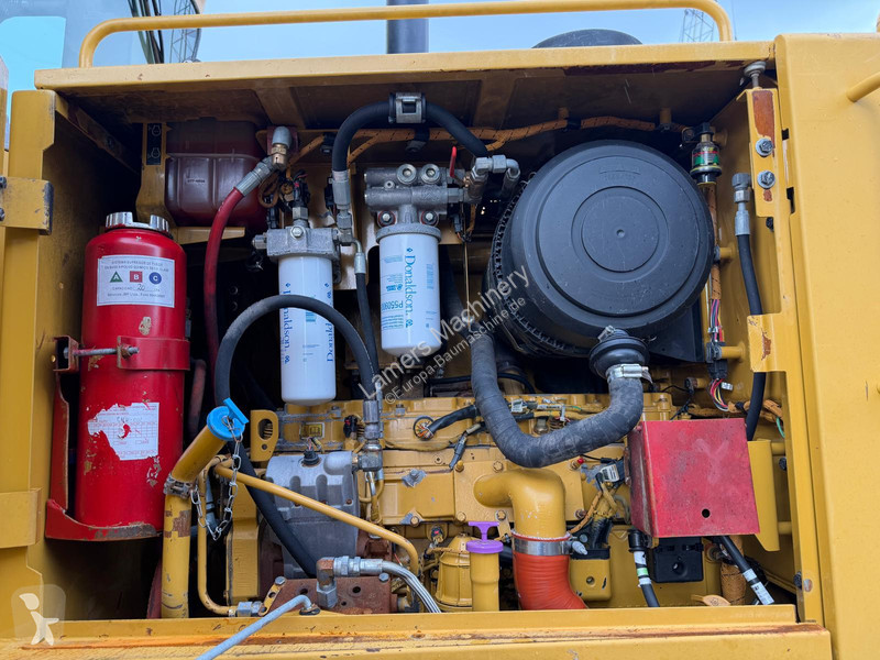 Niveladora Caterpillar 140K .