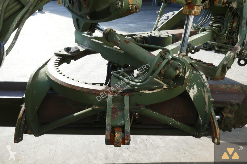 Грейдер Caterpillar Ex-army