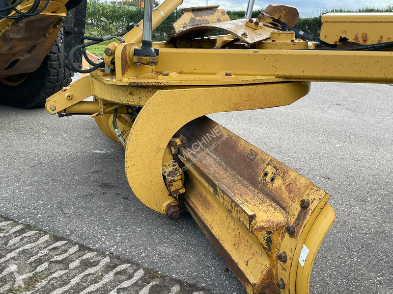 ممهدة طرق Caterpillar 140M