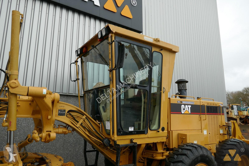 Niveladora Caterpillar Ex-army