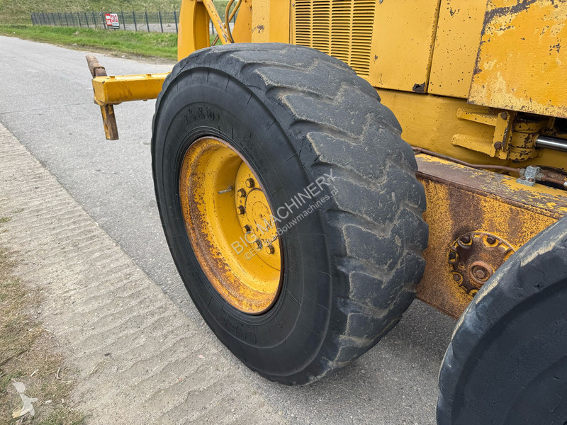 Niveladora Caterpillar 3306 engine