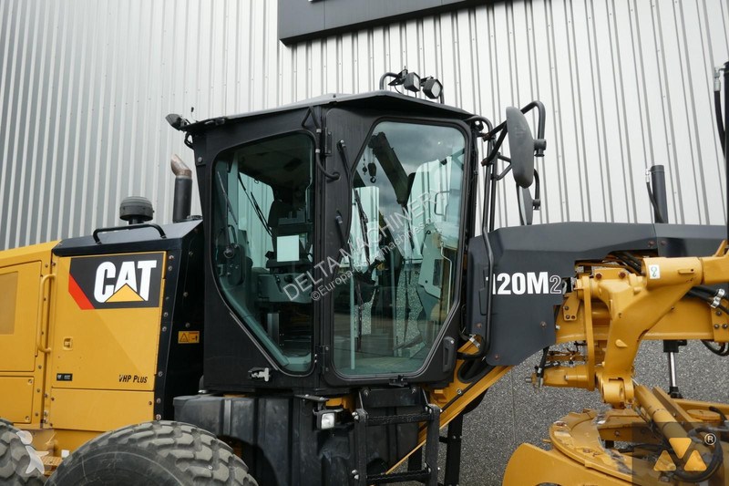 Niveladora Caterpillar 2