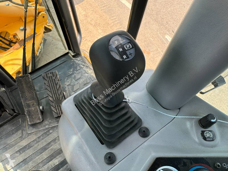 Grader Volvo - 3 Tine Ripper / EPA Certified