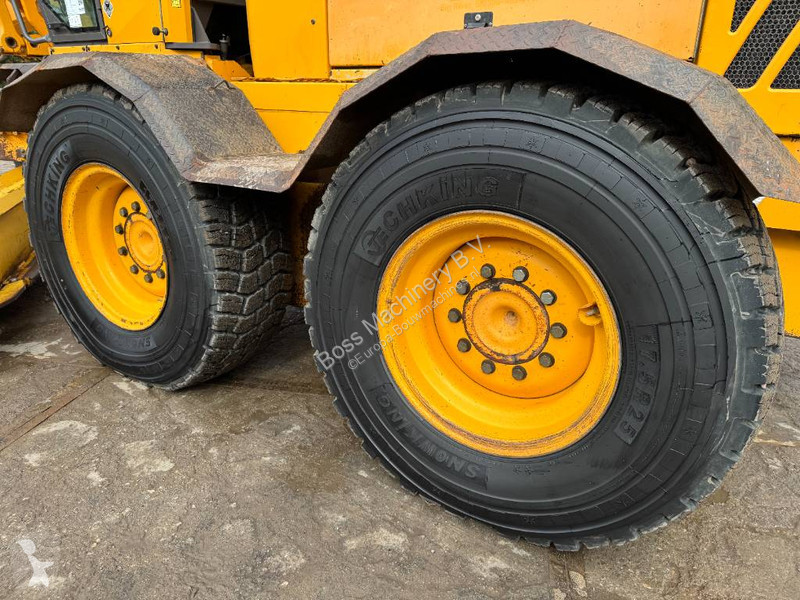 Grader Volvo - 5.5 Meter Blade / EPA Certified