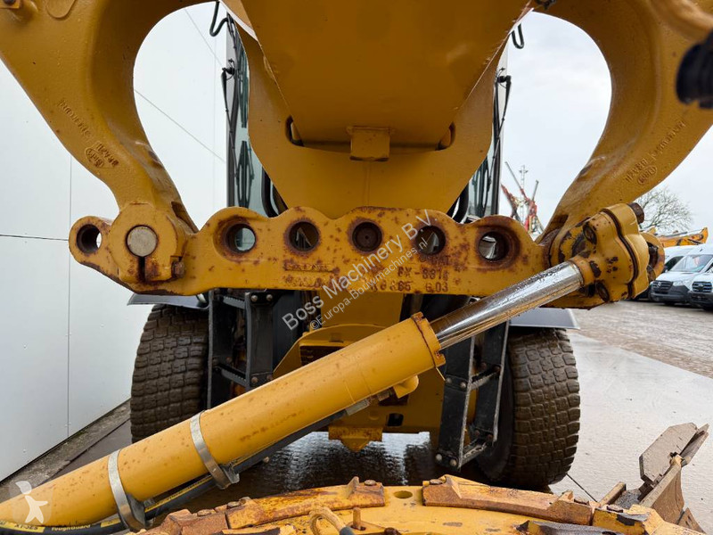 Grejder Caterpillar VHP 6x6 AWH - 4.88m Blade