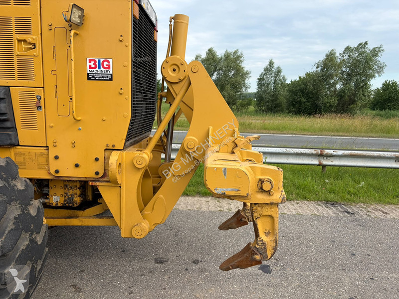 Grejder Caterpillar