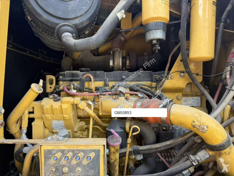 Grejder Caterpillar 160M