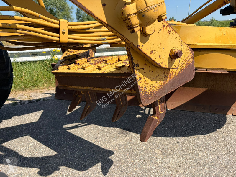Grejder Caterpillar