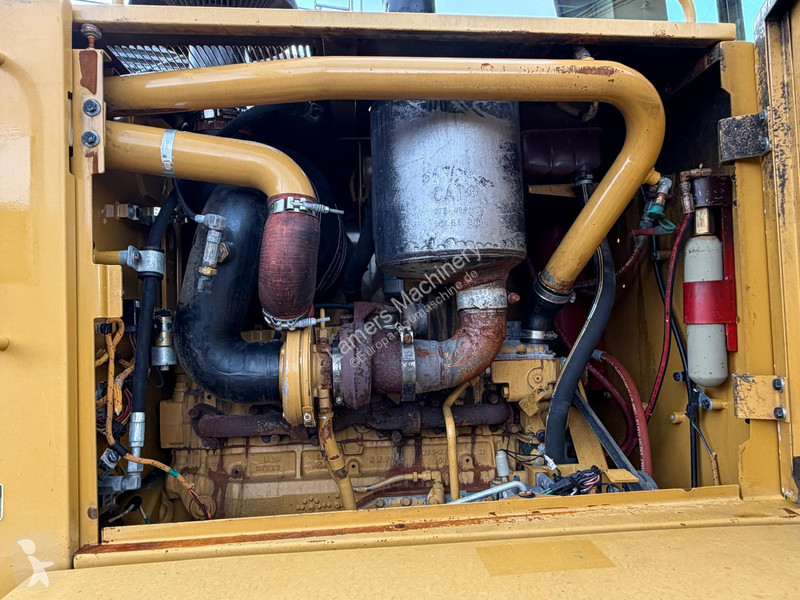 Niveladora Caterpillar 140K .