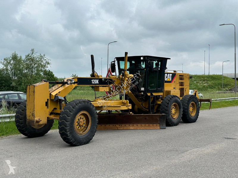 ممهدة طرق Caterpillar 120K Motor Grader