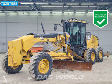 Grader Caterpillar