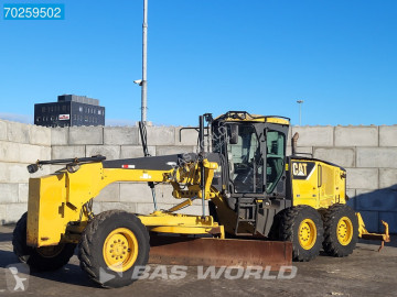 Grader Caterpillar