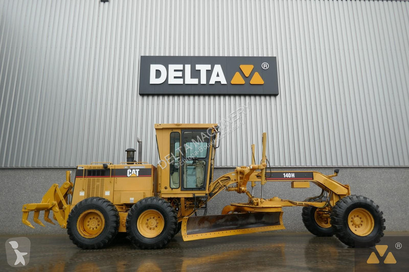 Niveladora Caterpillar Ex-army
