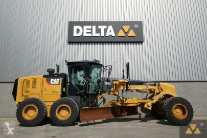 Niveladora Caterpillar