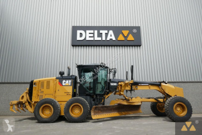 Niveladora Caterpillar