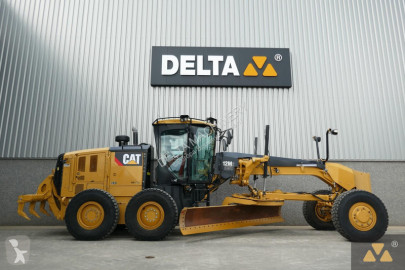 Niveladora Caterpillar