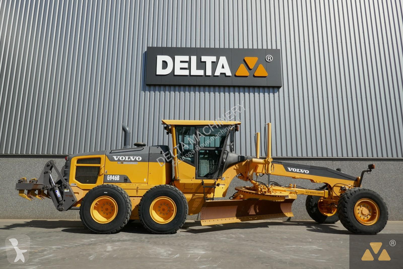 Grader Volvo AWD