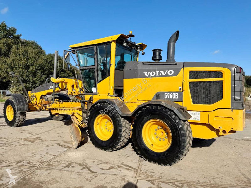 Grader Volvo B - 4.90 Meter Blade / Backup Camera