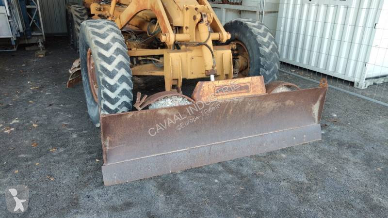 Grejder Caterpillar 120 G