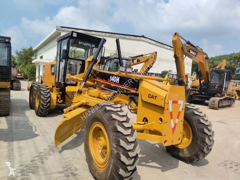 Grejder Caterpillar 140H