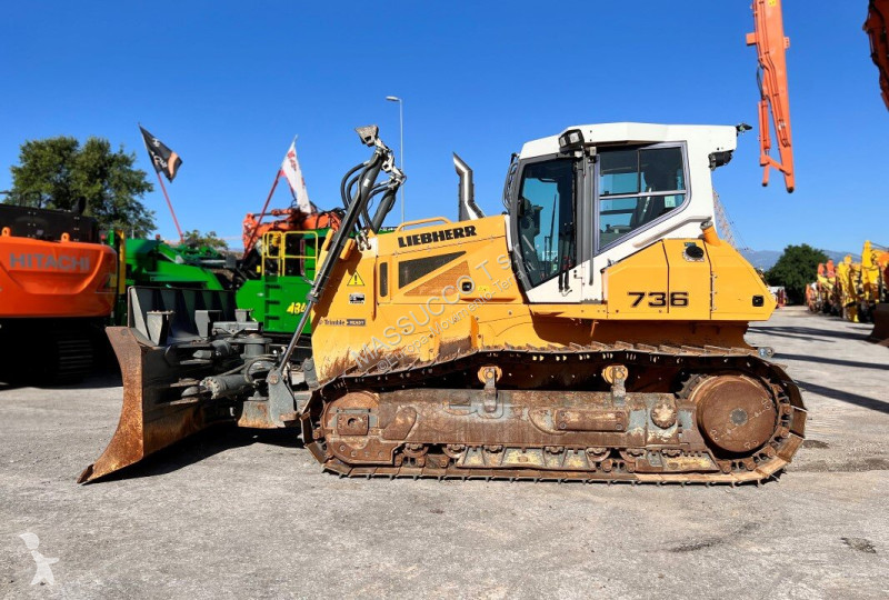 ممهدة طرق Liebherr 736