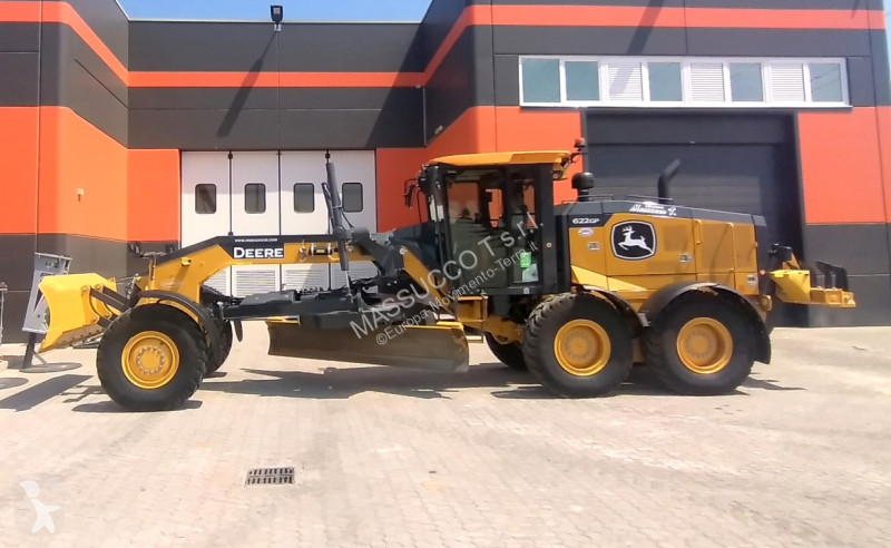 ممهدة طرق John Deere 622 GP 6X6